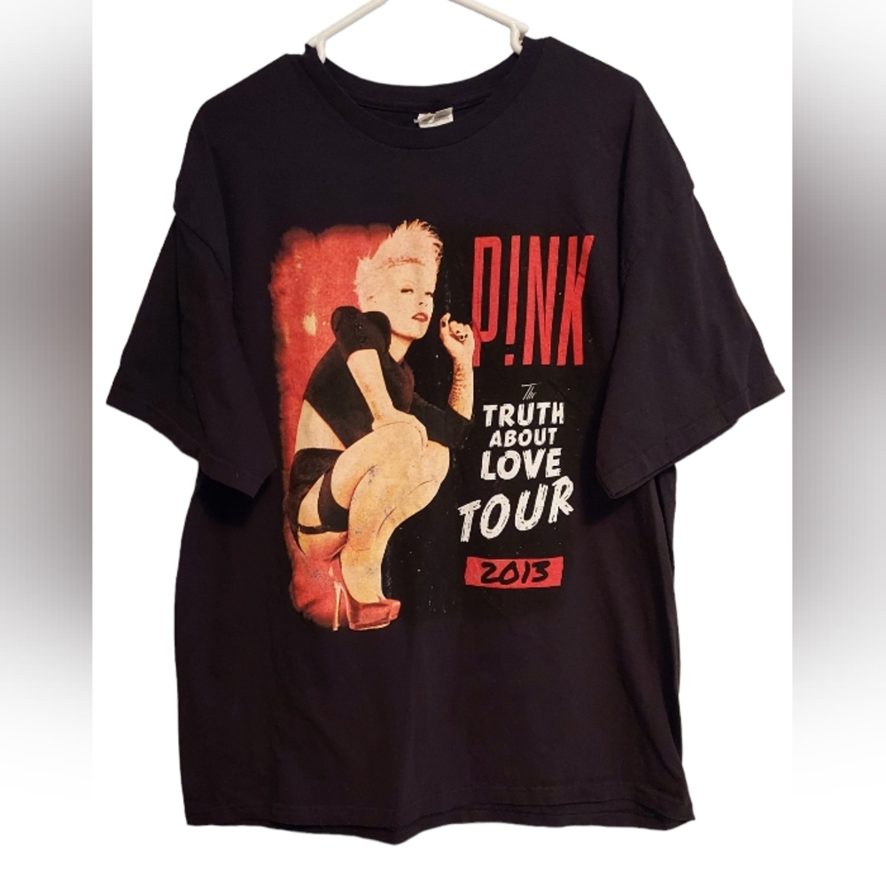 2013 PINK Tour T-Shirt XL Black Pre shrunk Cotton Double Sided Graphic